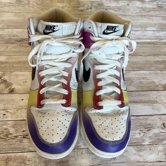 NIKE Dunk High Women’s 9 Summit White Black Red FD0802-100 Shoes Trainers - Picture 2 of 15